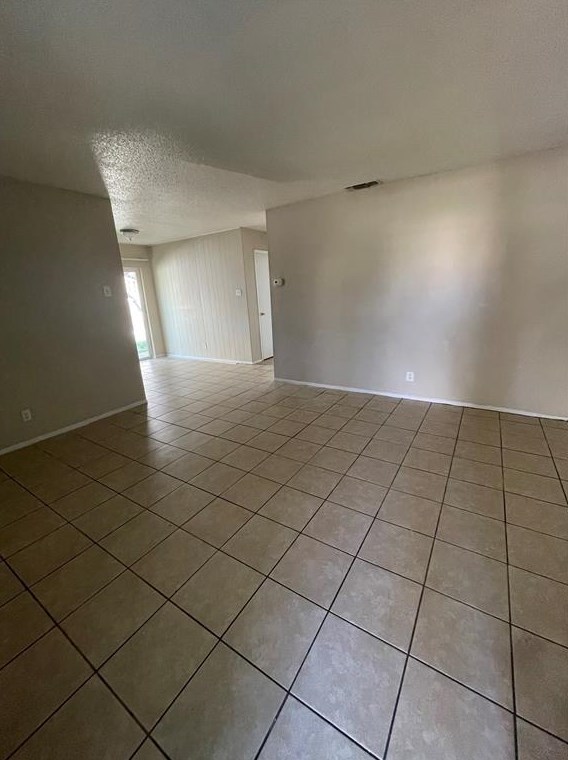 108 Cockerham St Apt A, Uhland, TX