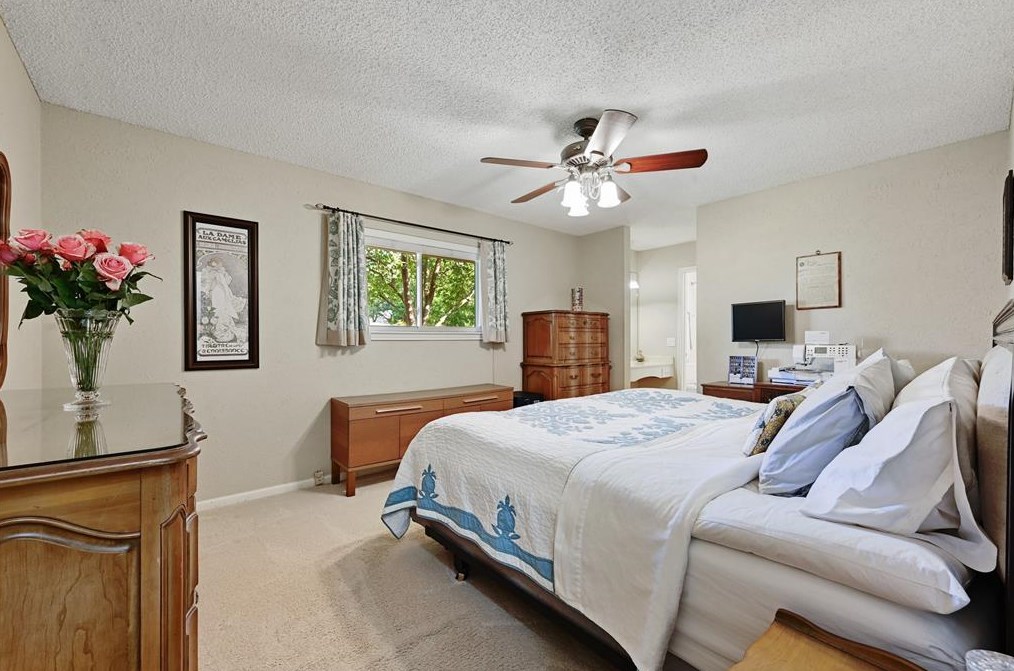 7208 Trce Chain Dr, Austin TX  78749-2141 exterior