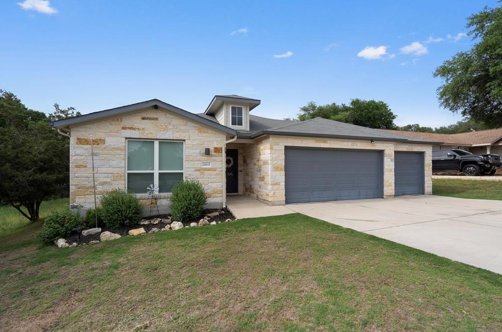 21833 Ticonderoga Ave, Leander, TX 78645-6776