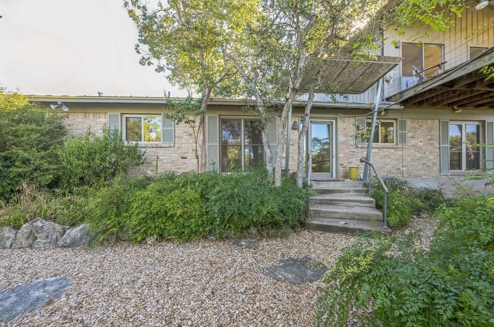 205 Canyon Rim Dr, Austin, TX 78746-5016