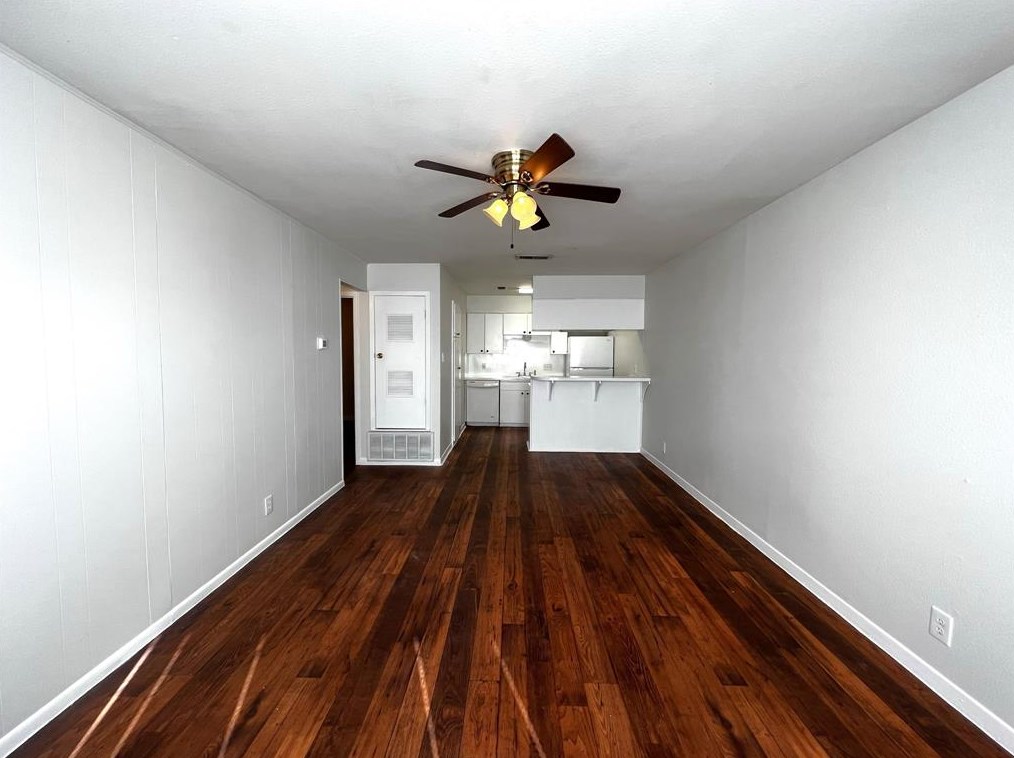 1037 E 44th St #201, Austin, TX 78751