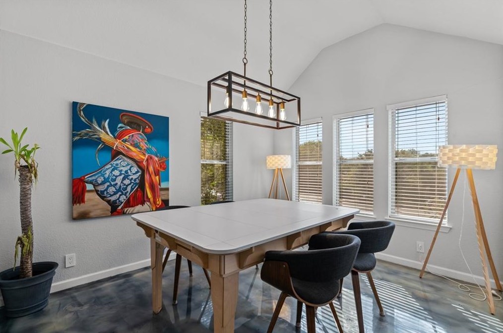 3009 Sunridge Dr, Austin, TX 78741-7345