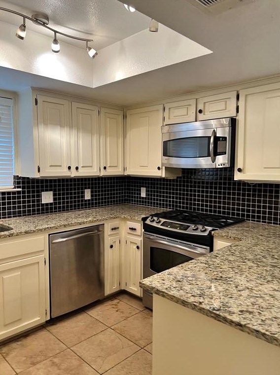 6206 Morning Dew Dr, Austin TX  78749-1314 exterior