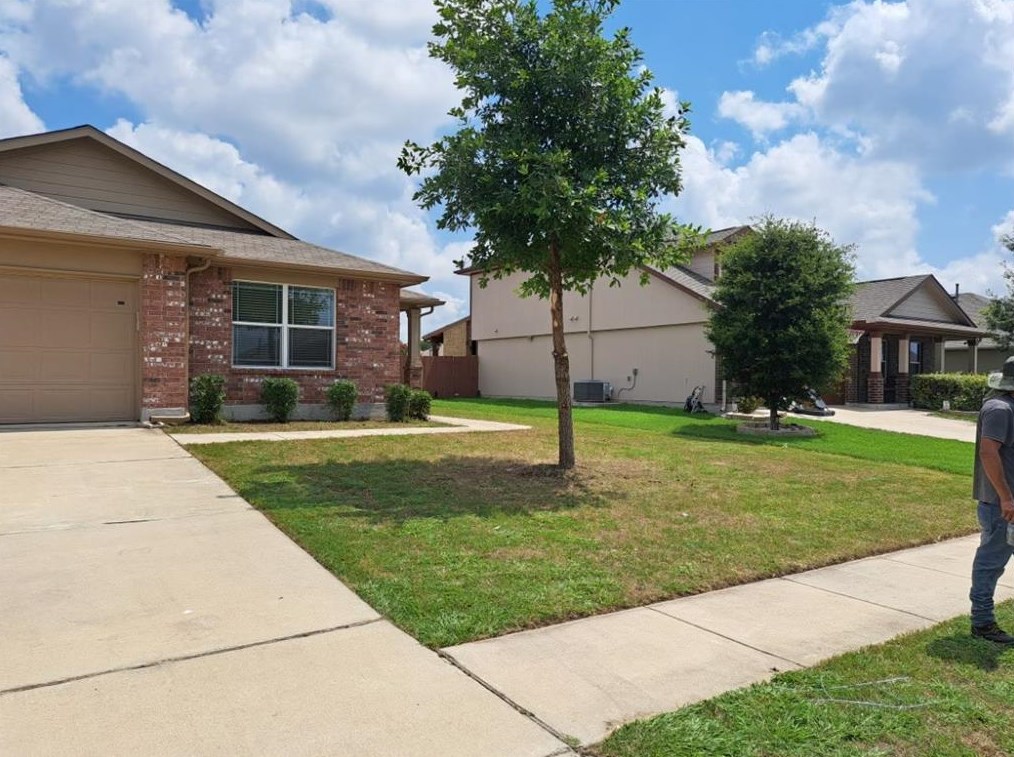 307 Camellia Dr, Monadale, TX 78634