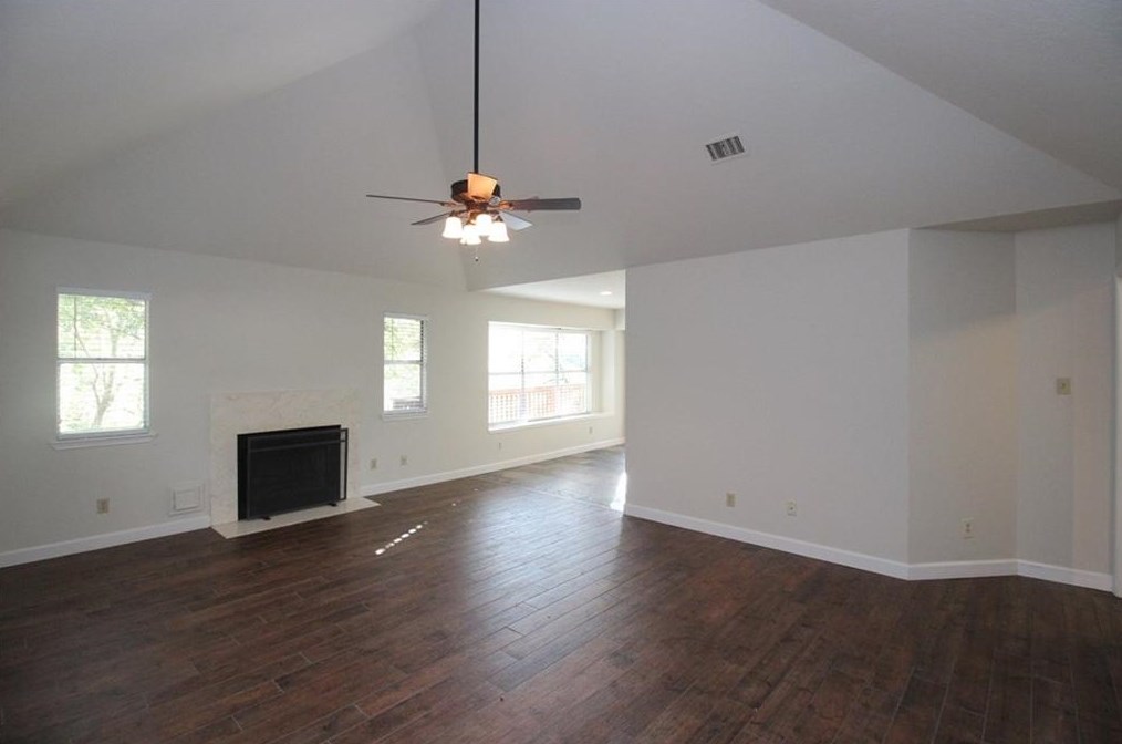 1602 Whitney Way, Austin, TX 78741