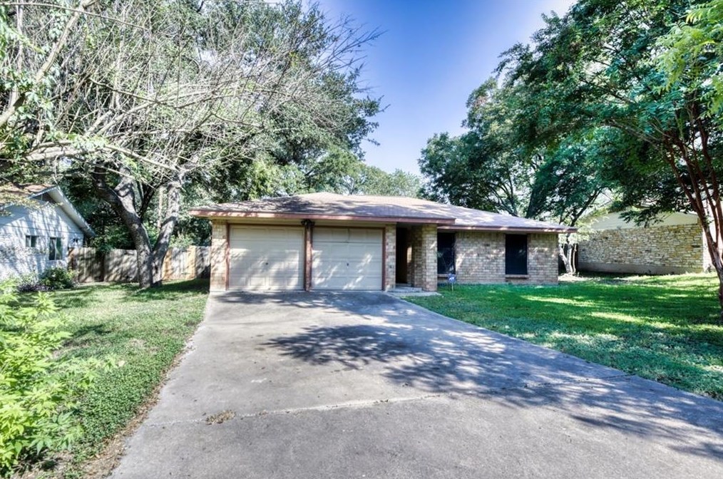 9510 Eddystone St, Austin TX  78729-4528 exterior