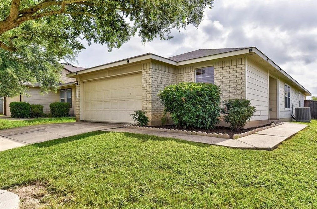 13021 Amaryllis Trl, Webberville, TX 78621