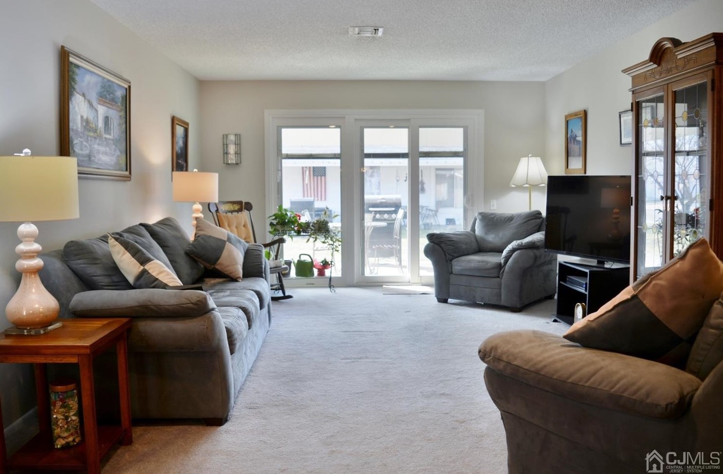192 Newport Rd, Monroe Twp, NJ 08831-5851