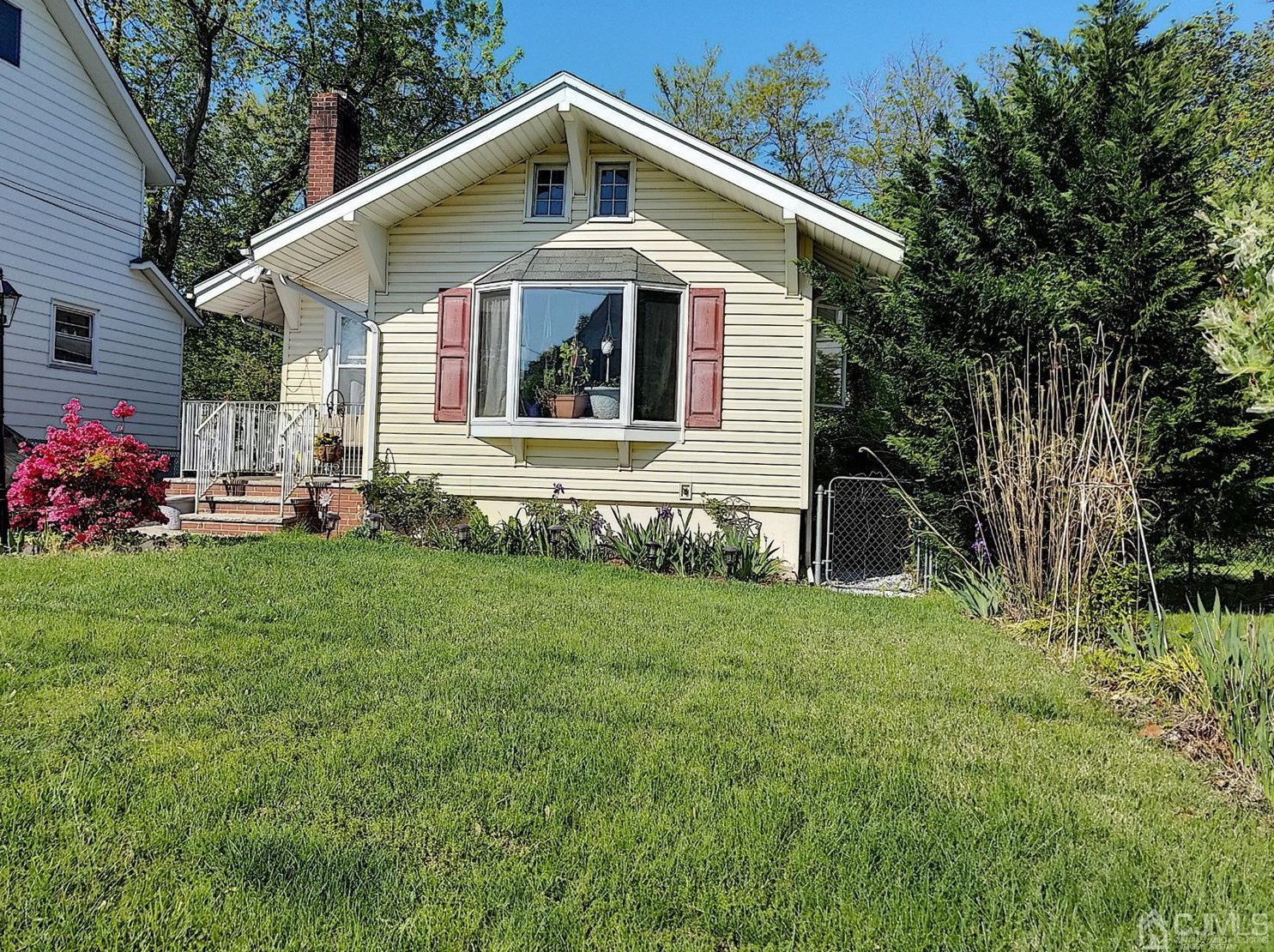 225 Fairfield Ave, Middlesex, NJ 08846-1628