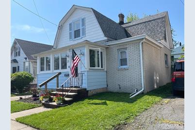 21 Douglas Street, Fords, NJ 08863 - Photo 1