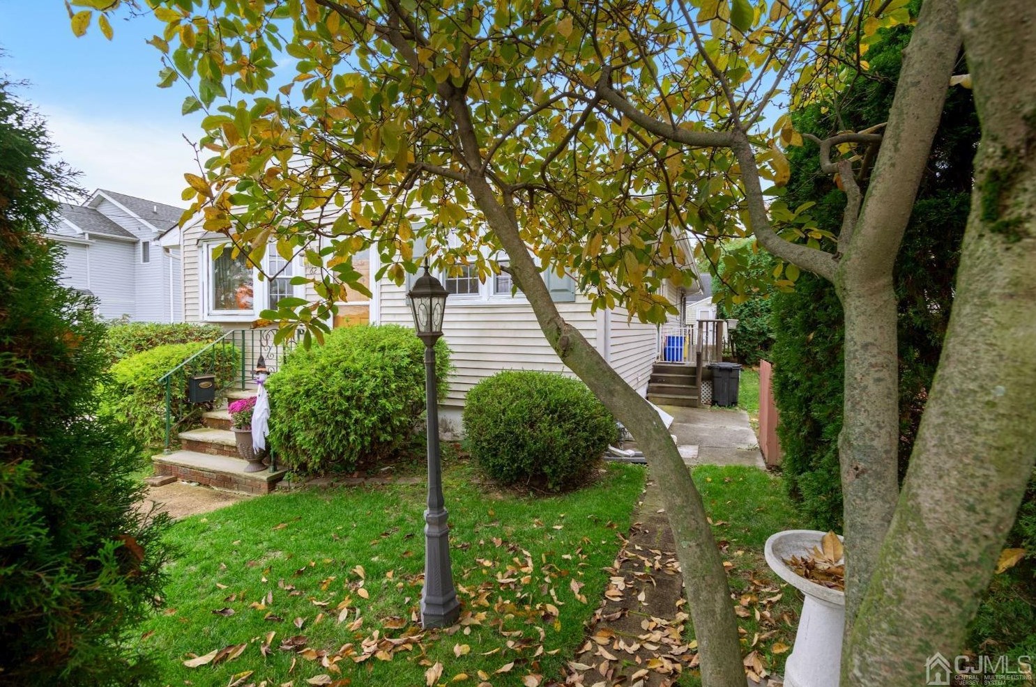 62 Southside Ave, South River, NJ 08882-2211