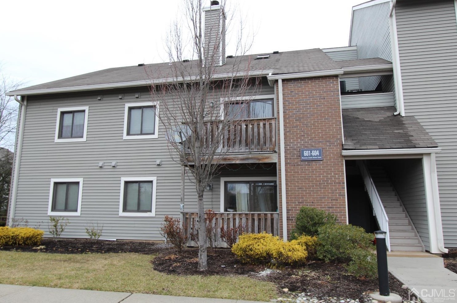604 Ravens Crest Dr, Plainsboro, NJ 08536