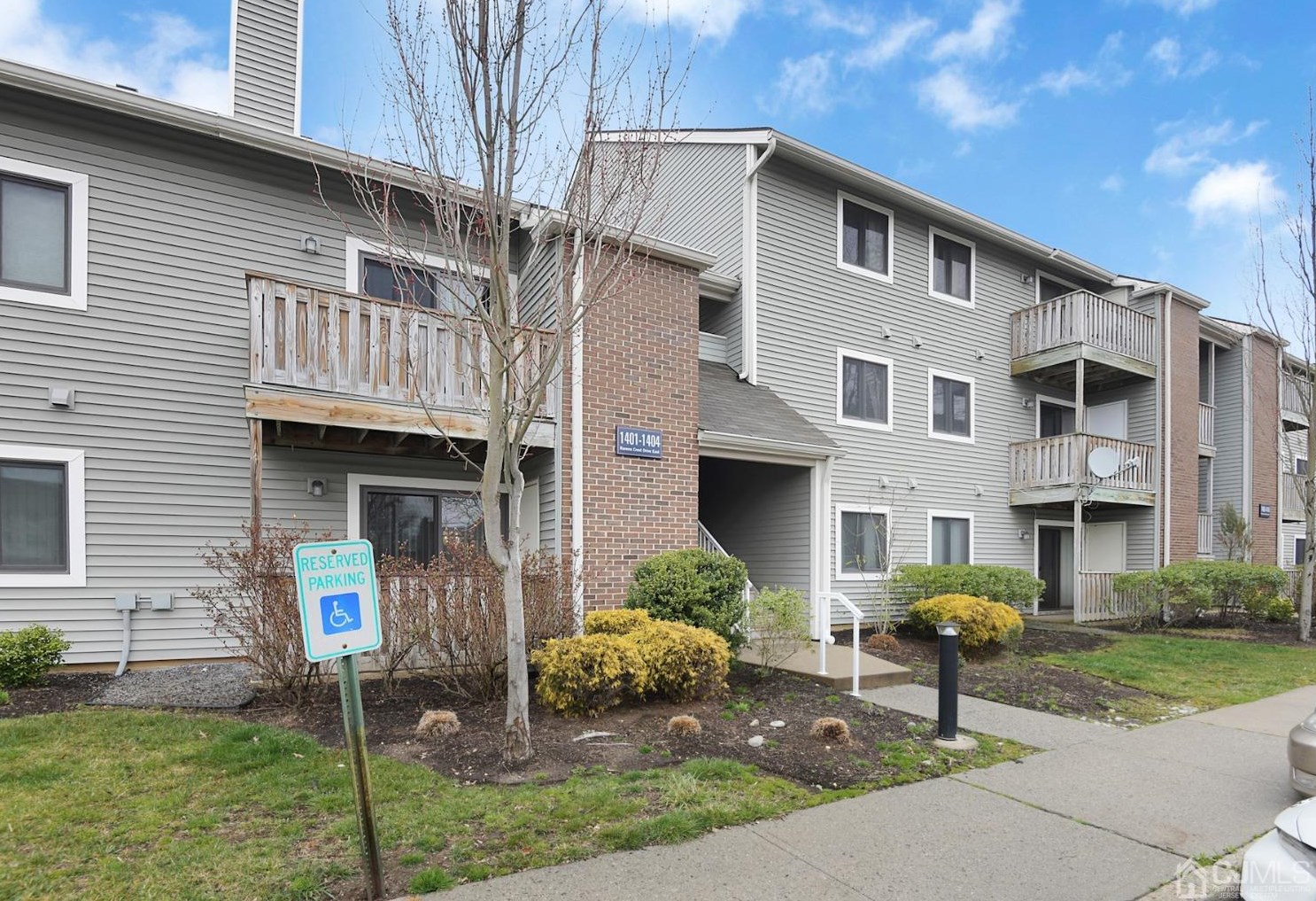 1404 Ravens Crest Dr, Plainsboro, NJ 08536