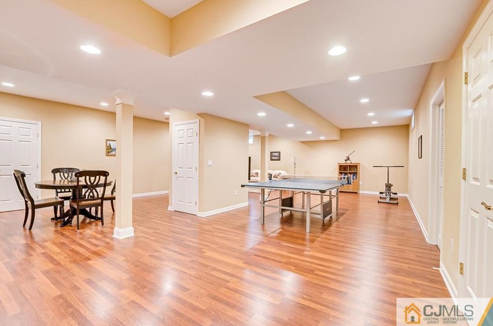 15 10 Eyck Pl, Edison NJ 08820-3223 exterior