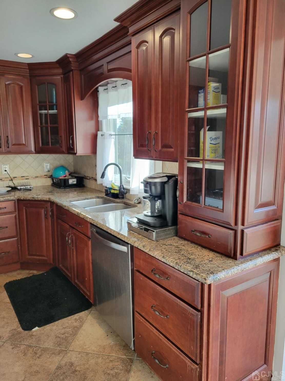2 Groendyke Cir, Millstone Township NJ  08535-3812 exterior