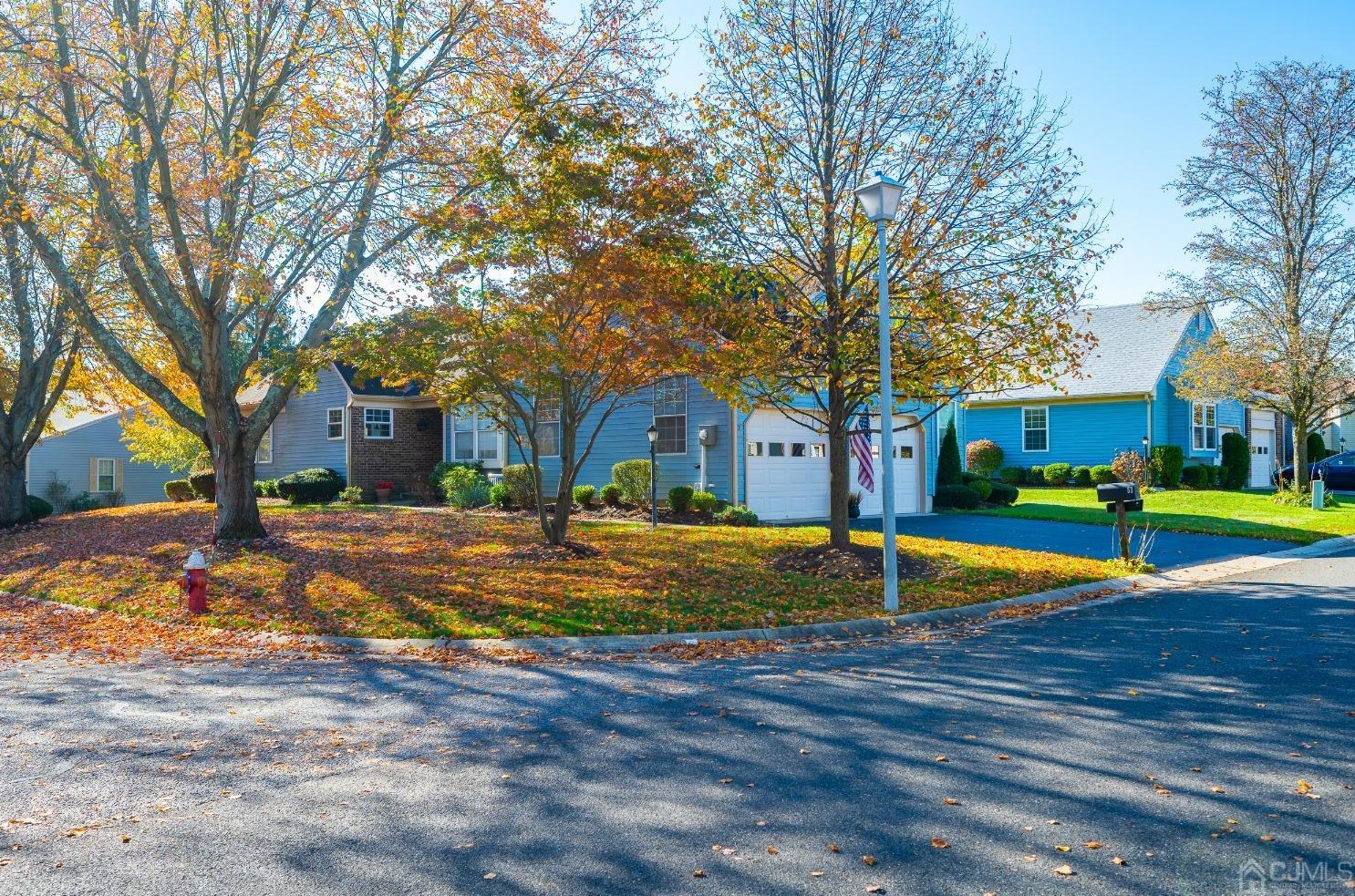 53 Ethan Allen Dr, Monroe Twp, NJ 08831-5639