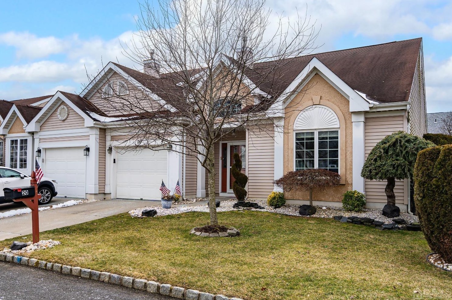 20 Ardsleigh Pl, Monroe Twp, NJ 08831-2674