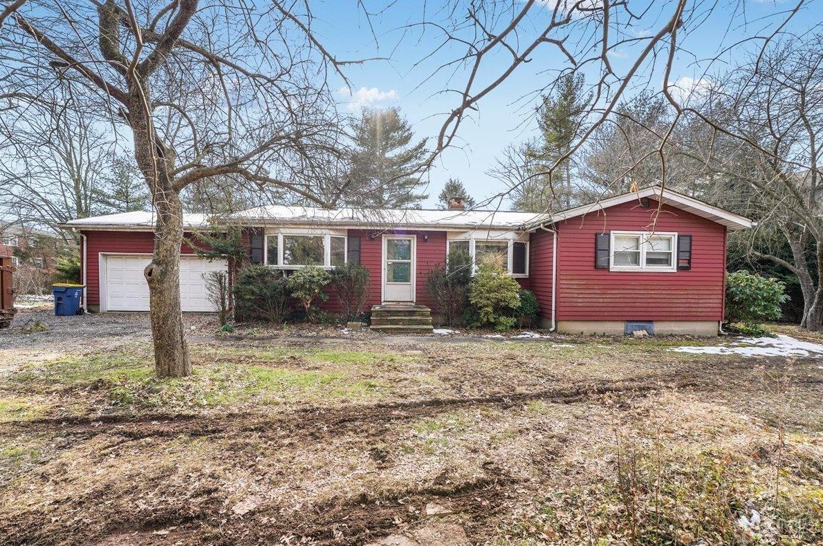 262 River Rd, Piscataway, NJ 08854