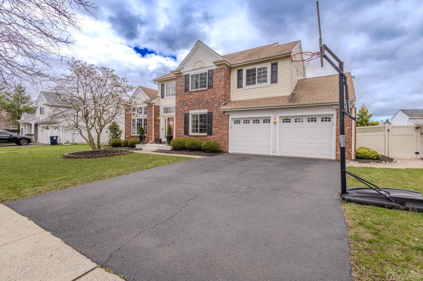 508 Crestwood St, Piscataway, NJ 08854