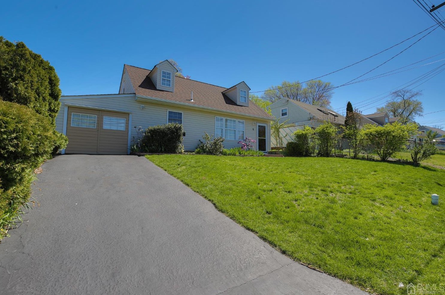 6 Cedar Terrace, Parlin, NJ 08859