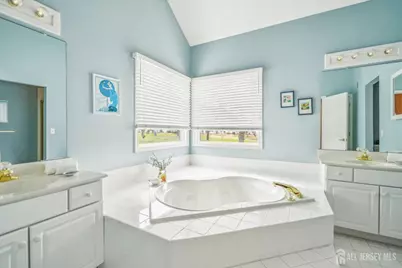 109 Leeds Lane, Monroe Township, NJ 08831 - Photo 10