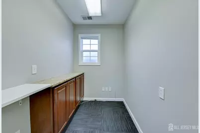 1462 Roosevelt Avenue, Carteret, NJ 07008 - Photo 20