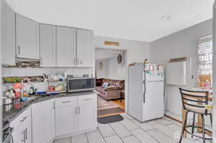 109 S Harrison Ave, Iselin, NJ 08830 - Photo 10