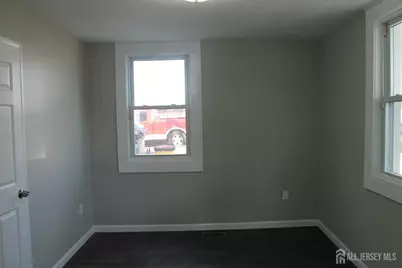 519 Roosevelt Avenue, Carteret, NJ 07008 - Photo 14