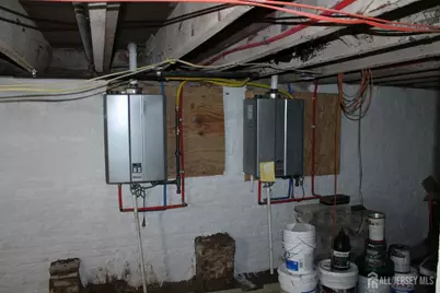 519 Roosevelt Avenue, Carteret, NJ 07008 - Photo 18