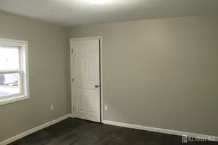 519 Roosevelt Ave, Carteret, NJ 07008 - Photo 8