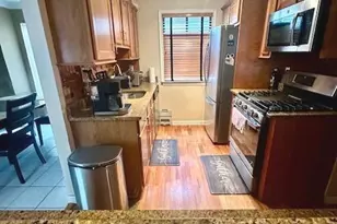 29 Gate House Ln, Edison, NJ 08820 - Photo 10