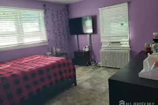 22 Trenton Ave, Edison, NJ 08817 - Photo 6