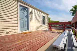 7 Deer Brook Blvd, North Brunswick Township, NJ 08902 - Photo 10