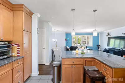 14 Bonnie Lane, Colonia, NJ 07067 - Photo 12