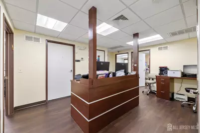 385 State Route 18 Highway, East Brunswick Township, NJ 08816 - Photo 16