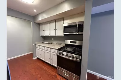 219 Sierra Court, Woodbridge Township, NJ 07095 - Photo 2