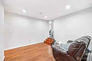 16 Kerschner Ln, East Brunswick Township, NJ 08816 - Photo 32