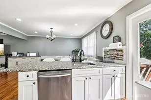 16 Kerschner Ln, East Brunswick Township, NJ 08816 - Photo 14