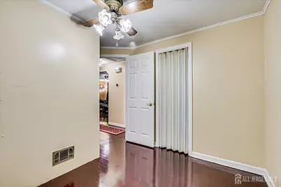 115 W Woodbridge Avenue W, Iselin, NJ 08830 - Photo 12