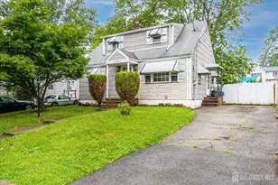 115 W Woodbridge Ave W, Iselin, NJ 08830 - Photo 2