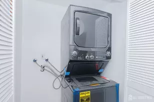 402 Hidden Village Dr, Perth Amboy, NJ 08862 - Photo 12