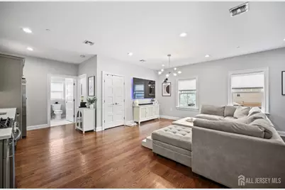 55 N Watchung Avenue, Belleville, NJ 07109 - Photo 8