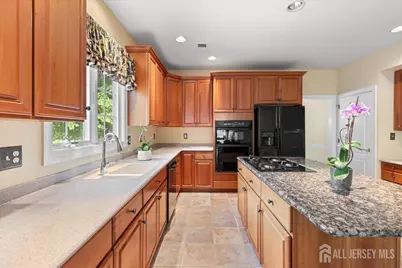 7 Camas Court, Plainsboro Township, NJ 08536 - Photo 10