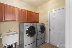 7 Camas Ct, Plainsboro Township, NJ 08536 - Photo 24