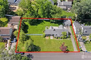 386 Franklin Rd, North Brunswick Township, NJ 08902 - Photo 2