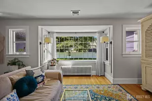 386 Franklin Rd, North Brunswick Township, NJ 08902 - Photo 8