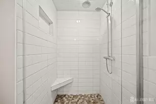 386 Franklin Rd, North Brunswick Township, NJ 08902 - Photo 16