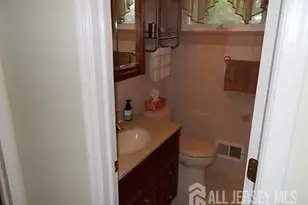 8 Athens Ave, South Amboy, NJ 08879 - Photo 18