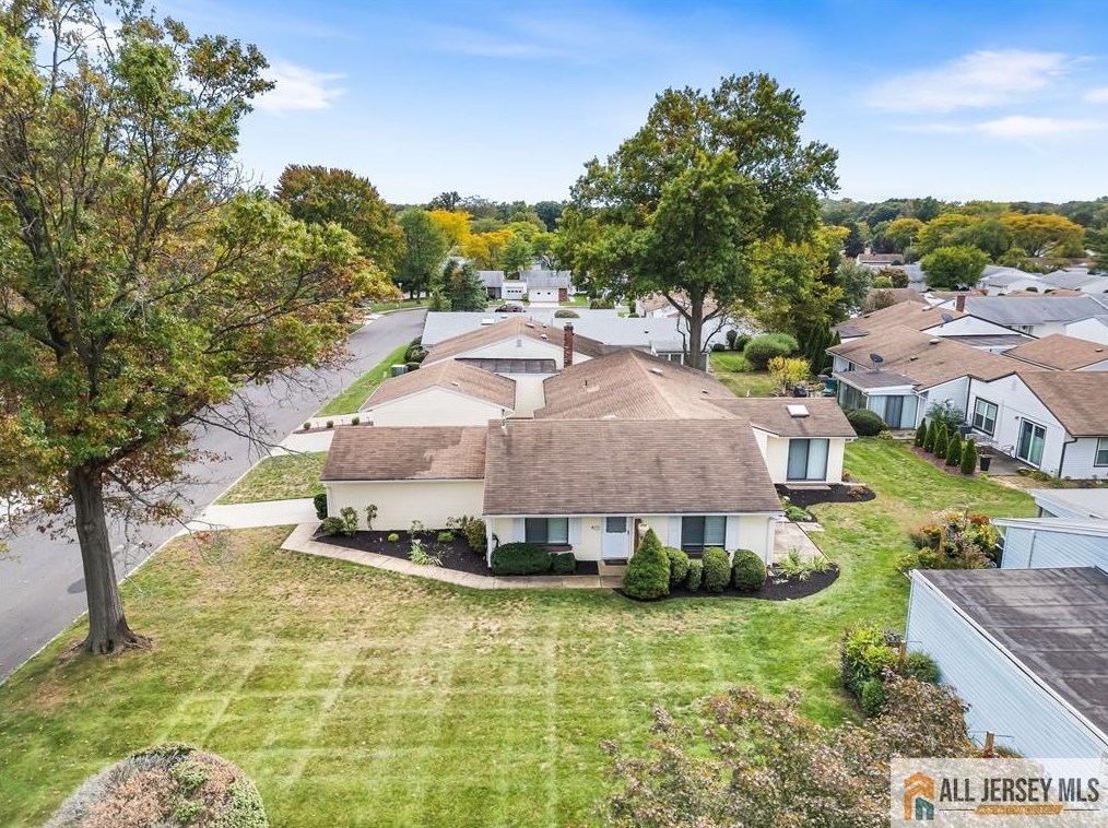 99 Dogwood Plaza #c, Monroe Township, NJ 08831