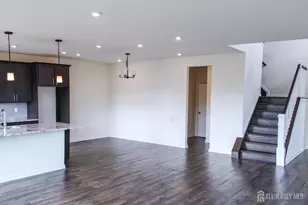 601 Charleston Dr, Monroe Township, NJ 08831 - Photo 10